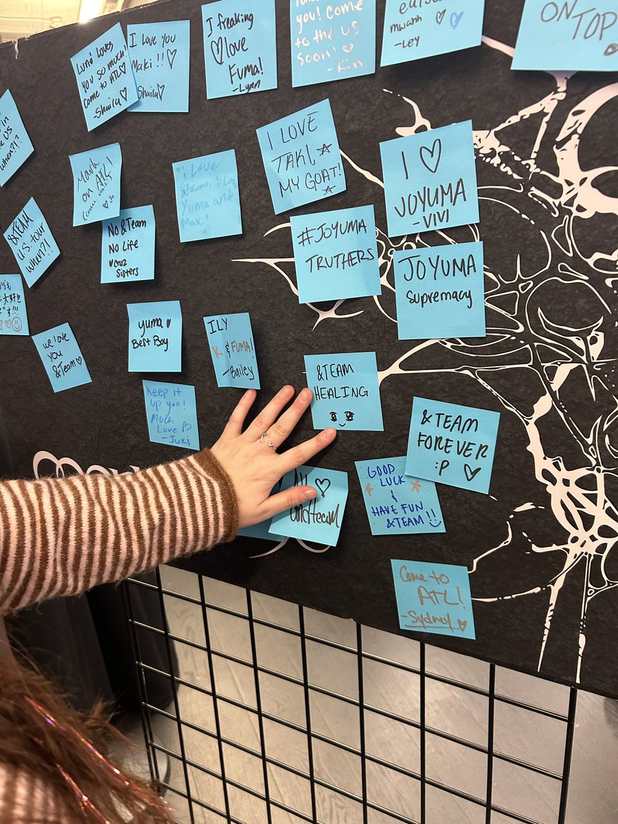beepilyz's tweet photo. Yay &amp;team healing!! I loved leaving a note for &amp;team :)) luné are the best🩷

@hello82official @hello82ATLANTA @andTEAMofficial #andTEAM_Release_Event #hello82 #82giveaway https://t.co/8KHiFbtmCn