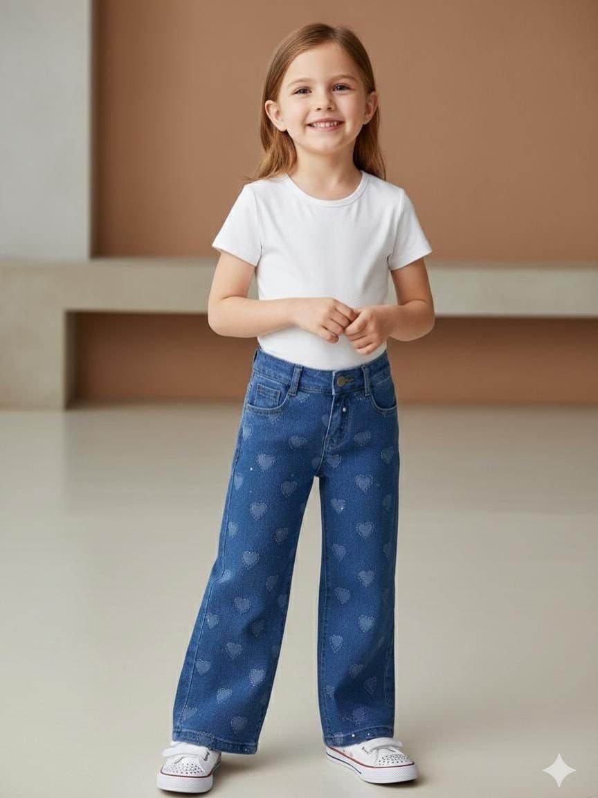 esrayurdakul1's tweet photo. Heart-print wide-leg jeans for girls who love cute and comfy styles. Available in sizes 6–16 years. DM to order. https://t.co/joHsdpjzk3