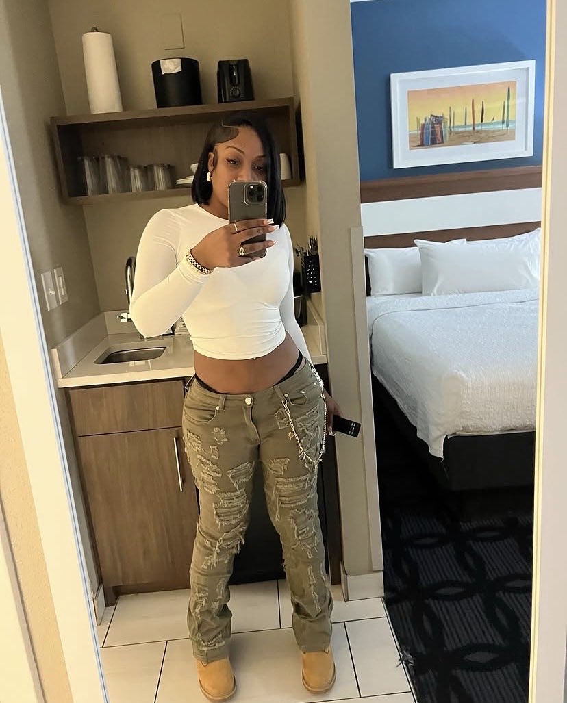 sweetamelia001's tweet photo. 💕 https://t.co/4TwIbHZBuW