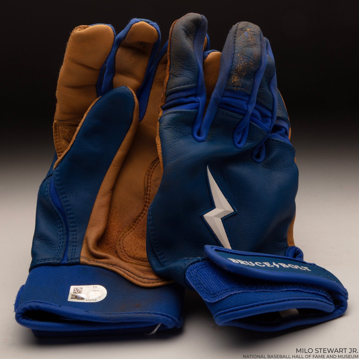baseballhall's tweet photo. Welcome to the 40/40 club, PCA!

Visitors to the Museum on Friday got an up-close look at the batting gloves Pete Crow-Armstrong wore on June 15 when the @Cubs star hit for the cycle. https://t.co/wg8Lo5qY53