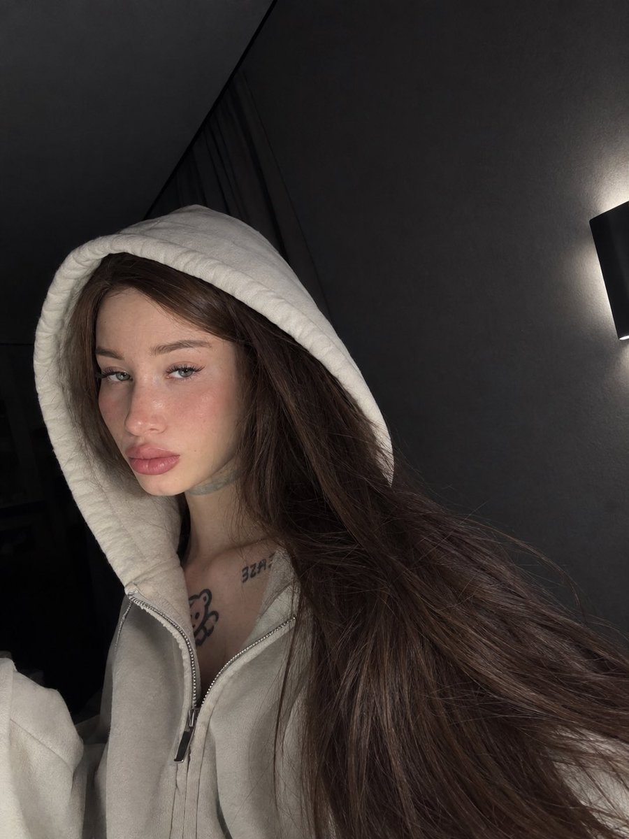 babemilu's tweet photo. https://t.co/oTAzIH0KjJ https://t.co/1NnOZ1VZCG