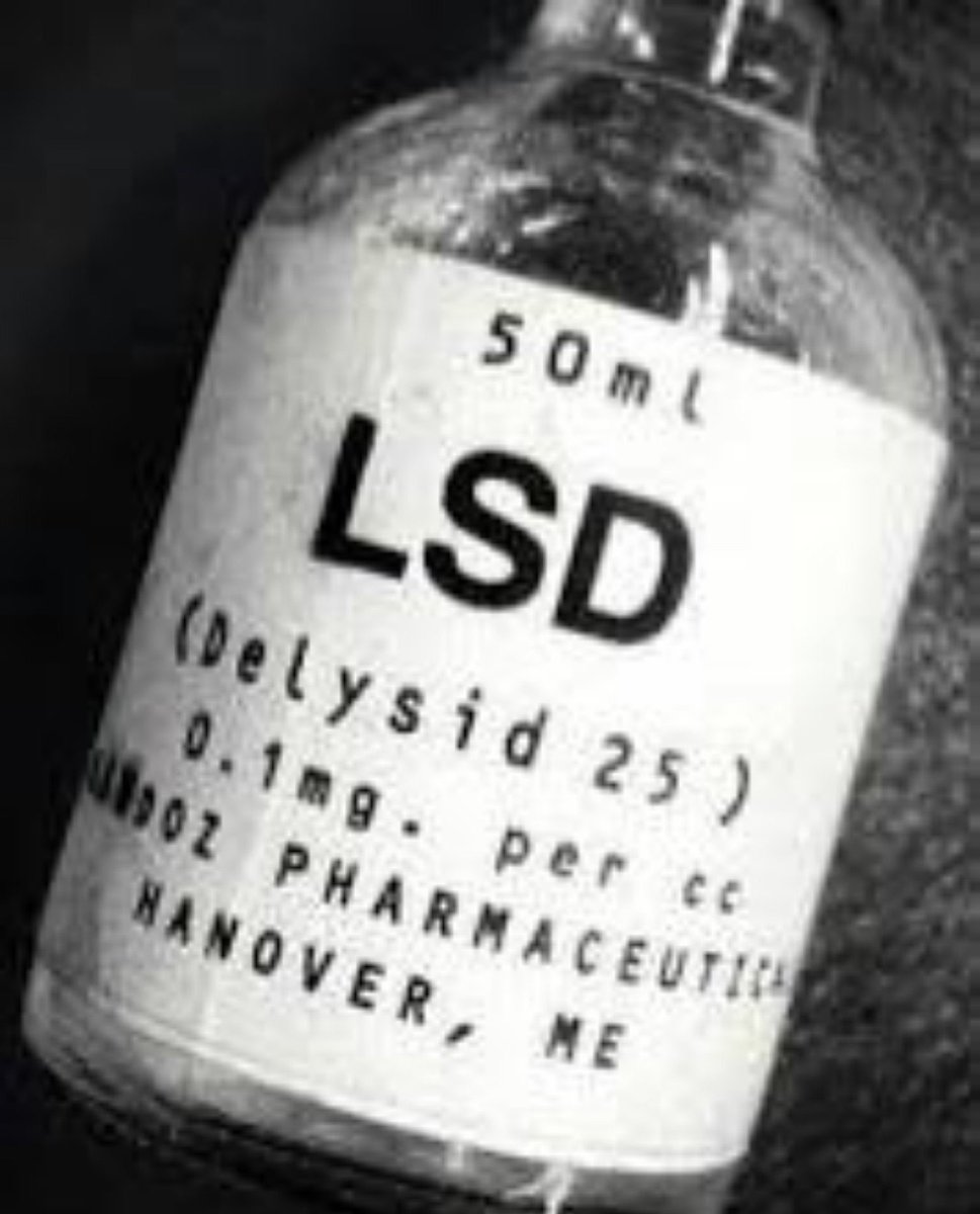 Eternally_Jaded's tweet photo. 🧪 November 16, 1938 A moment that changed psychedelic history.

Swiss chemist Albert Hofmann first synthesized LSD at Sandoz in Basel, Switzerland. He discovered its psychedelic effects in 1943, sparking a journey that would reshape science and consciousness. 🪶 https://t.co/objUMvhjyY