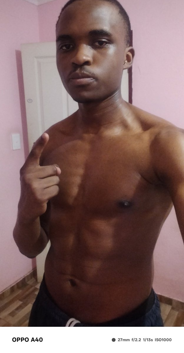 UltrasonicSupa7's tweet photo. Boxing workout done I almost didn't want to do it but discipline told no f**king way we will do it regardless of how we feel that's the mindset my gees you do it because you love it may you guys have a blessed weekend 💪💪👊 https://t.co/HlUIs0YHxc