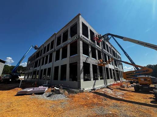 power_america's tweet photo. The Powering America team of National Electrical Contractors Association - NECA’s inglettstubbs and IBEW Local 613 Atlanta, GA is working on $300 expansion of Wellstar Paulding Medical Center in Hirum, Georgia, that will double its patient capacity. #IBEW #NATO https://t.co/ILI2XkM3tp