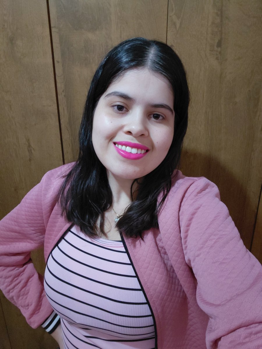 camihjackson's tweet photo. Acreditem ou não, eu tenho 24 anos! https://t.co/GjuzQva4te