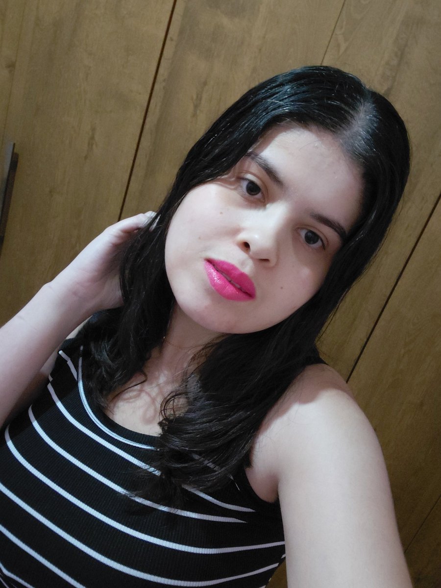 camihjackson's tweet photo. Acreditem ou não, eu tenho 24 anos! https://t.co/GjuzQva4te