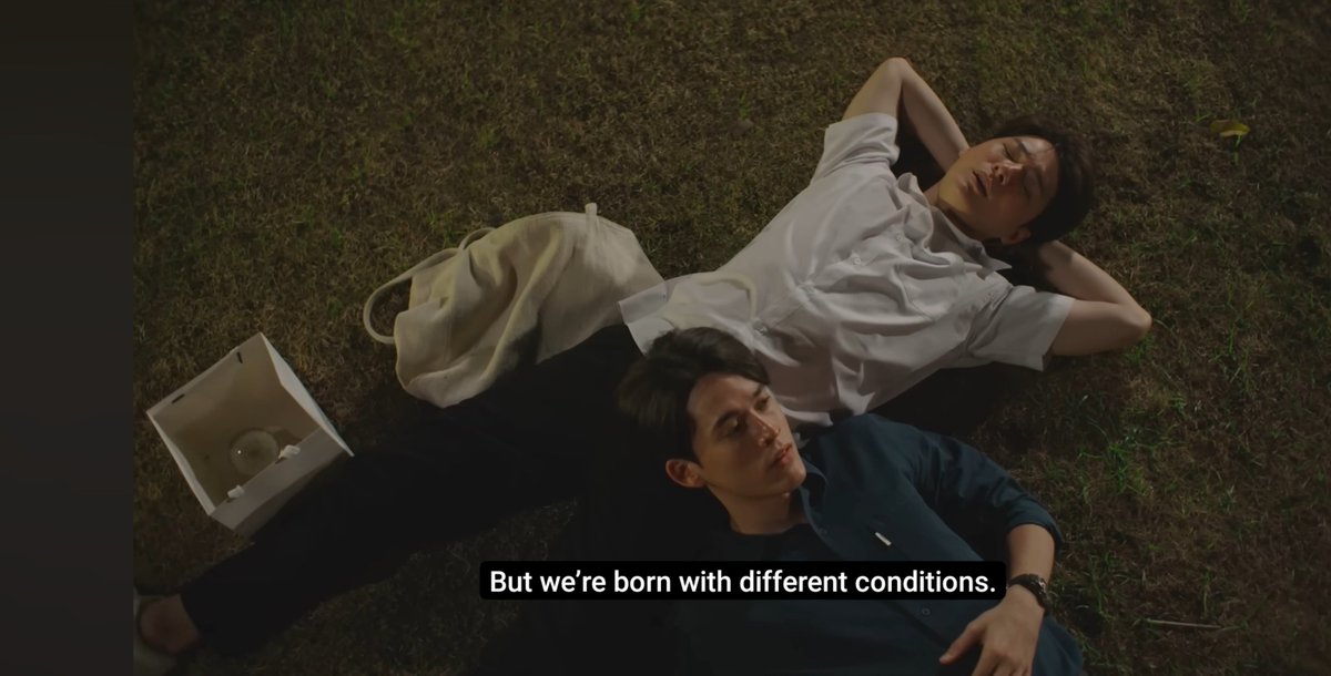 prettyyygawin's tweet photo. this is true 😔
everyone has the same 24hrs but everyone is living differently.
this show is doing such a good job of reflecting on life with their characters im really loving it
#KristPerawat
#GawinCaskey
#BeMyFavorite https://t.co/vlybrAomck