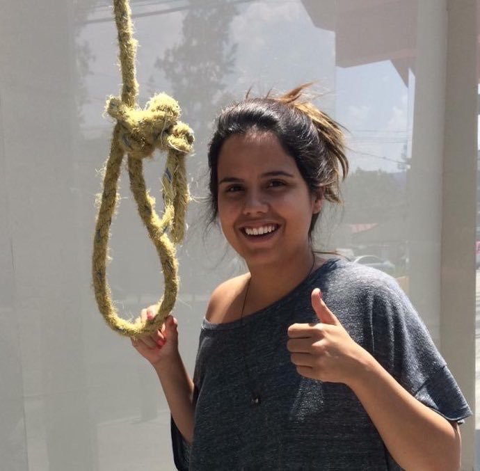 ADICCIONIALL's tweet photo. estoy harta de que todo en venezuela sea un problema y que uno tenga que estar "sobreviviendo" todos los días a TODO, les juro que soy esta https://t.co/cGX4EogxxA