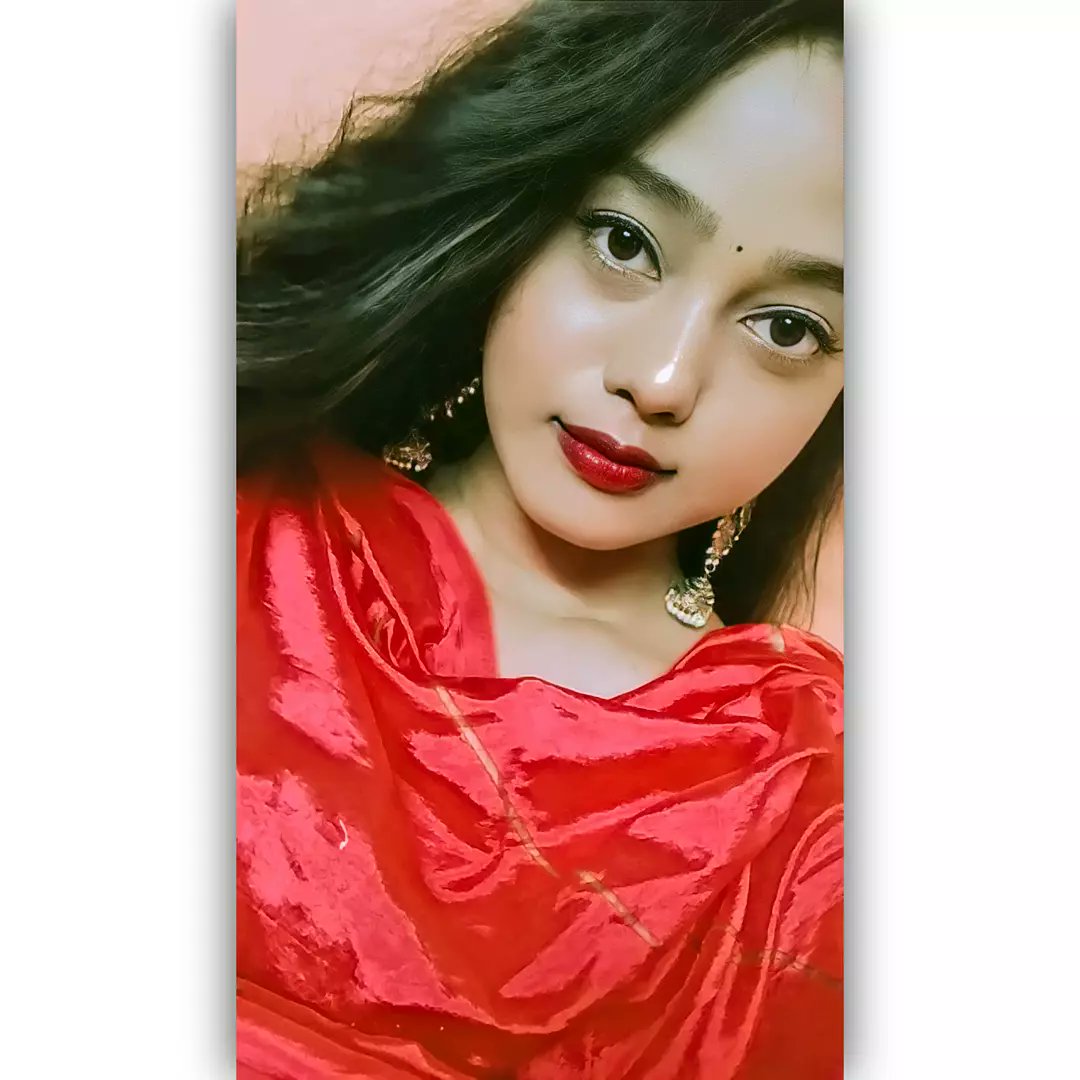 JanettaMarple's tweet photo. Deep ocean eyes. https://t.co/cy71Mq28DX