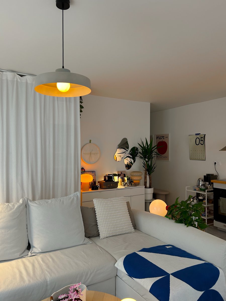 interiorsuckerr's tweet photo. https://t.co/D9Vkt9RrO4