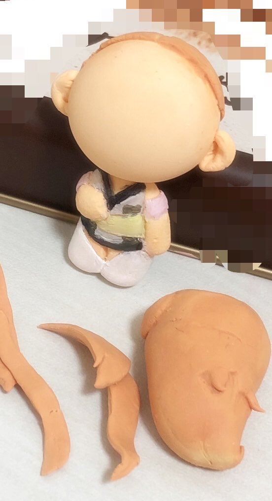 0n2xy's tweet photo. キーホルダーが欲しいけどないので作るという(/ ω ; )
途中経過🥹後ろ髪のあのボリューム感が難しい😭😭😭 https://t.co/lAbFTRzJW2