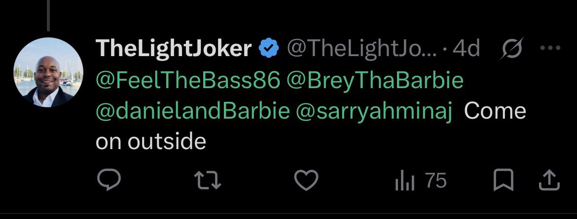 SarryahMaraj's tweet photo. @TheLightJoker24 @Naynaymontoya23 @sarryahminaj This is you constantly trying to address me and getting ignored. I’m not getting arrested and you aren’t going to “find me” 😭🫵🏾  you going to get laid tf out somewhere trying to play with me https://t.co/Bs5JwzoYQj