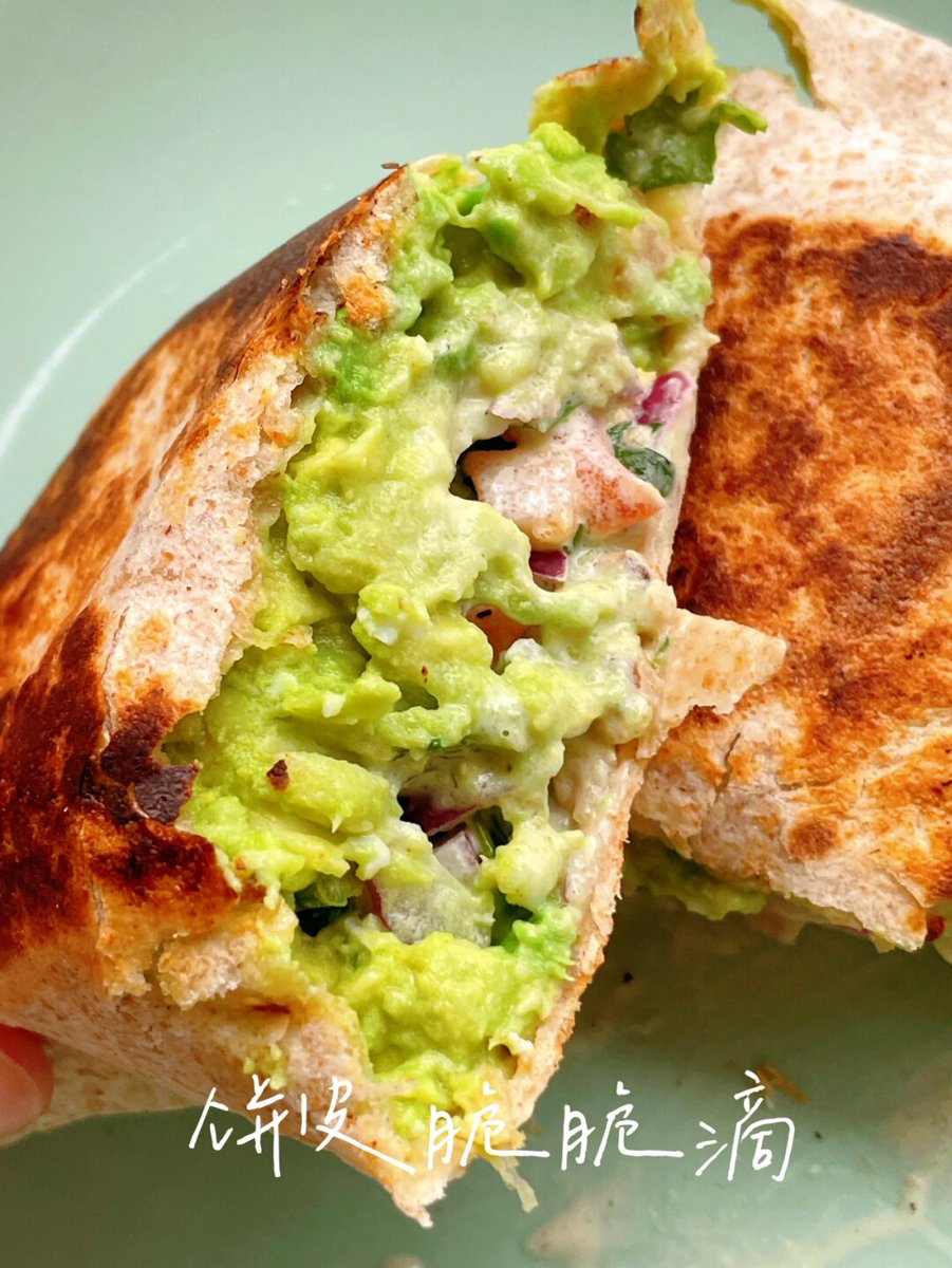 EmoryOlonaskay's tweet photo. El aguacate mexicano de temporada es supercremoso, sin semillas grandes y con un sabor dulce natural! Perfecto para tostadas, ensaladas o guacamole 100% delicioso. https://t.co/faMrr3AS8M