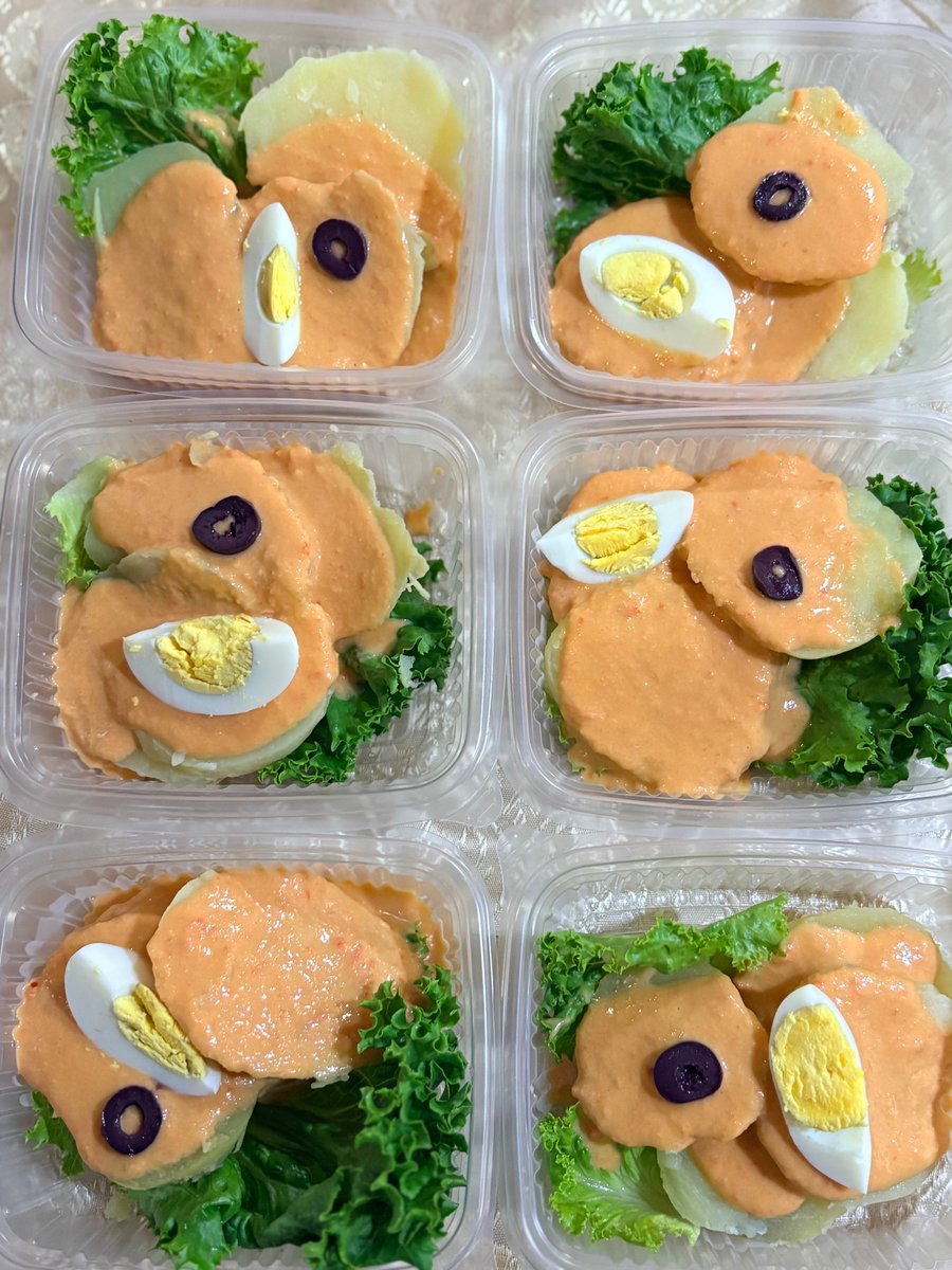 des_humanizado's tweet photo. Estas fueron las opciones de almuerzo de hoy, gracias a todos los que compraron, espero que hayan disfrutado 🫶🏼
Prdon a los que no llegué a responder, pero por favor mientras más antes separen o confirmen nos agilizan muchísimo! Hasta el lunes 🙌🏼 https://t.co/asnKDipKF1