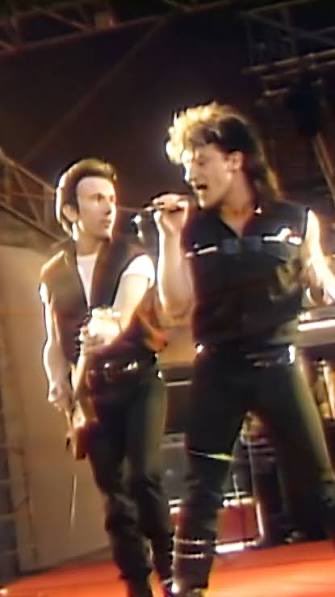 jpxan71's tweet photo. Grout of Control #FixerUpMusic #U250 https://t.co/dLmSrtyNqF