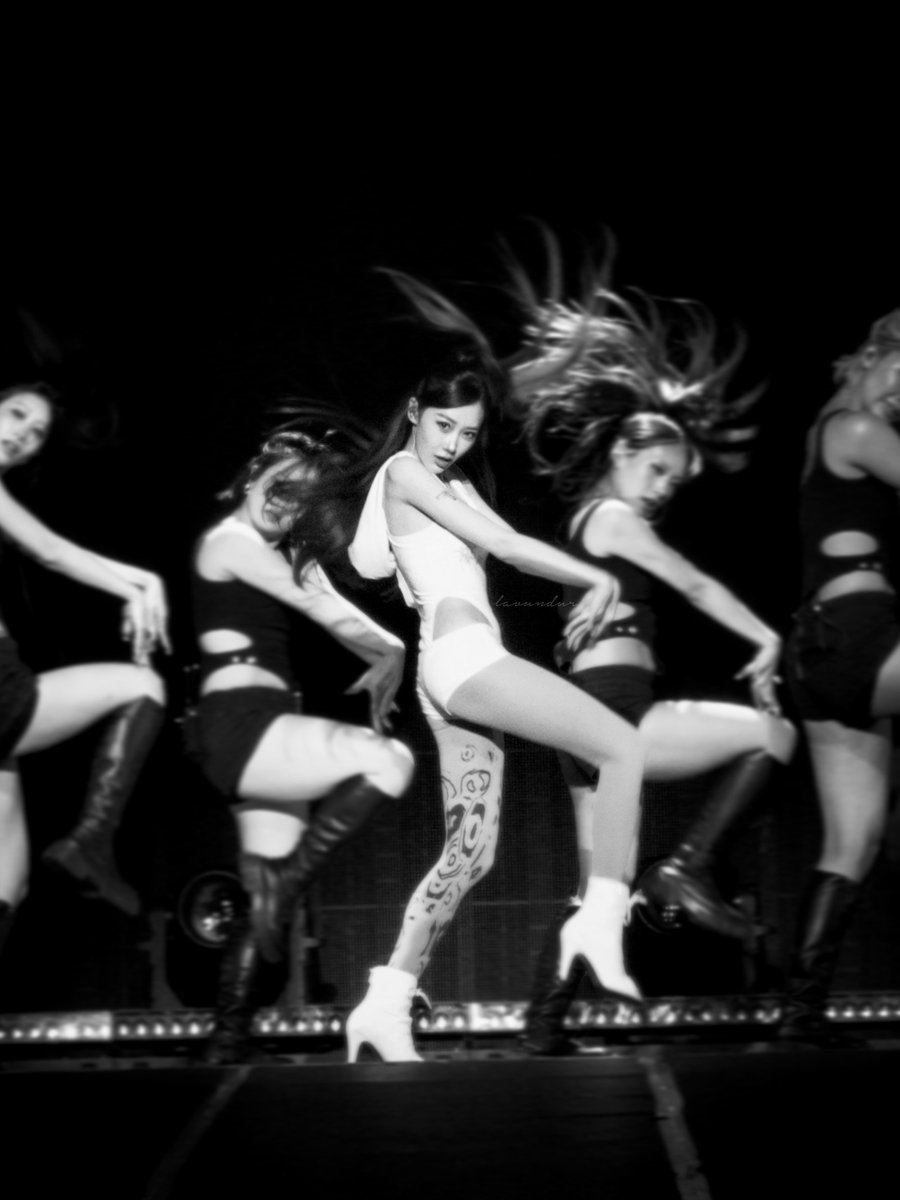 lavundur's tweet photo. holy motherquake

#aespa #에스파 #GISELLE #지젤  #aespa_SYNK_COMPLaeXITY #SYNK_COMPLaeXITYinATLANTA https://t.co/U0cQDlT7au