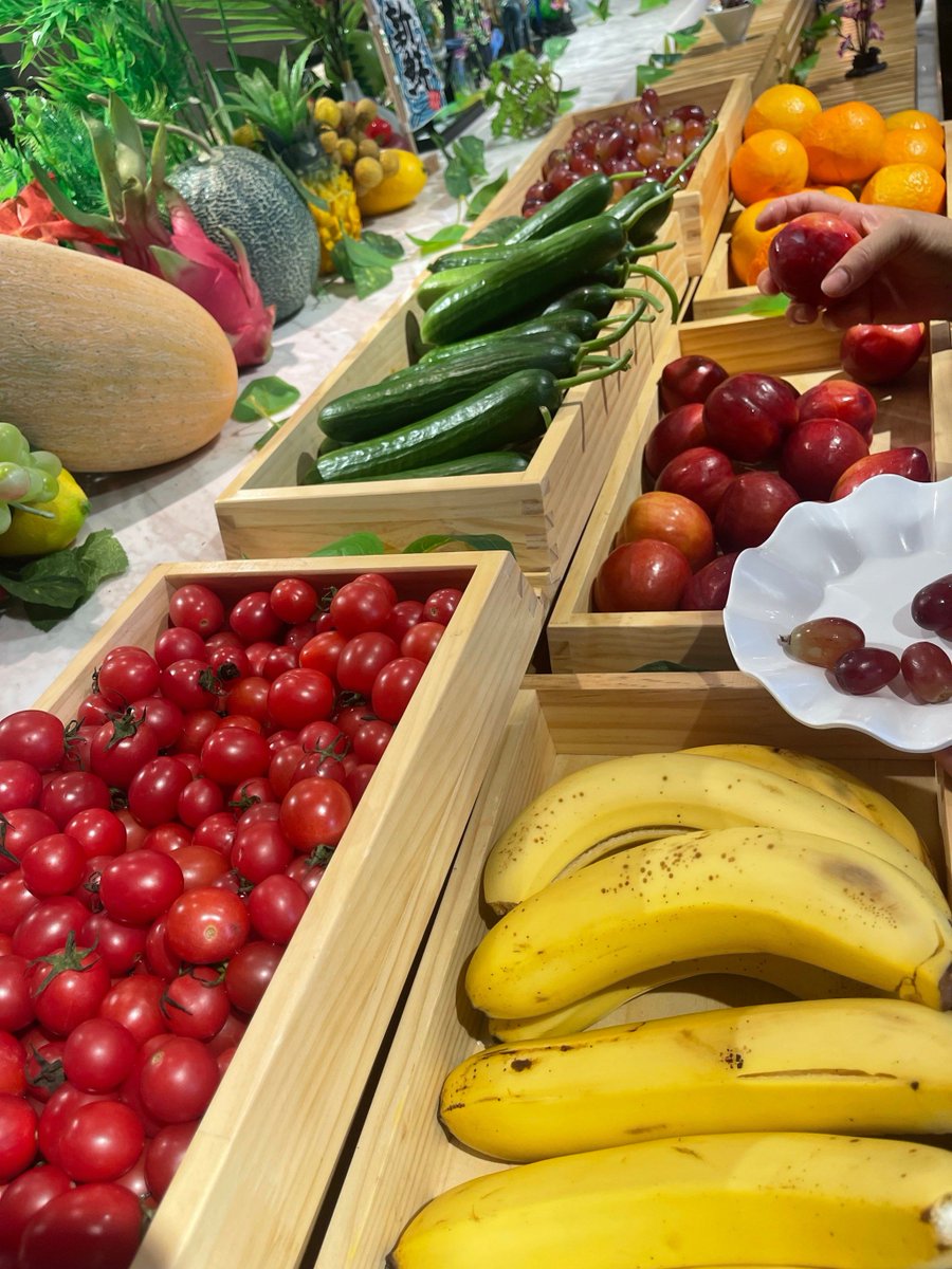 FilibertoP2wrh's tweet photo. Nuevos tomates cherry jugosos y frescos en la tienda, perfectos para ensaladas  Ven a comprar tus ingredientes hoy! https://t.co/m54uFGHZlM