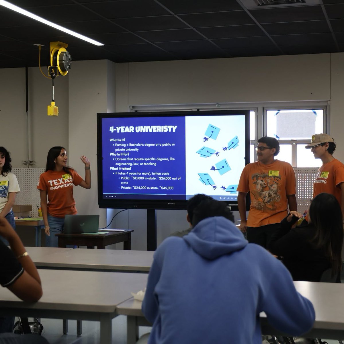 DelValleISD's tweet photo. Big thanks to the UT Society of Hispanic Engineers for dropping by our engineering classes this morning!   Our students asked great questions and got a real look into life as a Longhorn engineer. https://t.co/7AGcmDFBUz
