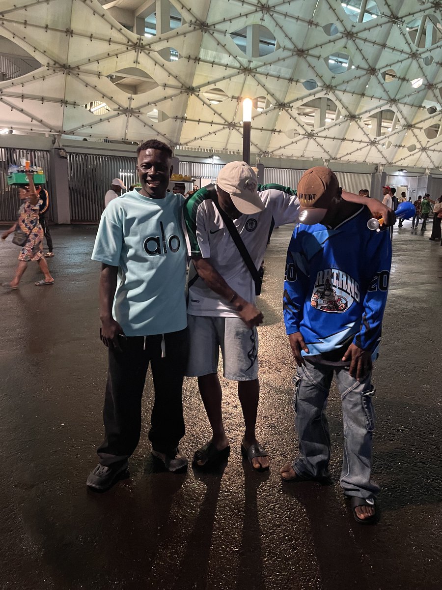 waggydey4you's tweet photo. Met some of my fans outside the stadium today after watching the Nigeria vs Madagascar match. ❤️🇳🇬😂 https://t.co/COBpxn87Kv