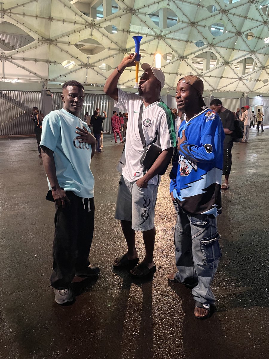 waggydey4you's tweet photo. Met some of my fans outside the stadium today after watching the Nigeria vs Madagascar match. ❤️🇳🇬😂 https://t.co/COBpxn87Kv