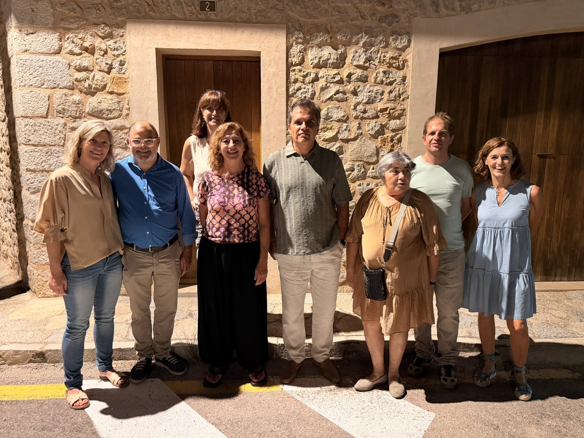 F_Armengol's tweet photo. Un vespre molt especial a Binissalem, compartint el Sopar a la Fresca amb companyes i companys, conversant, rient i gaudint d’aquests moments.

Gràcies per l’acollida, per la vostra estima i per aquestes estones que ens donen força. https://t.co/qYd2WKZ79I