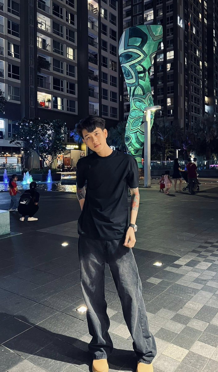 cutikobx08's tweet photo. Hoàng Anh 2k4 lộ nữa rồi 

Link video : https://t.co/KKXLPEBWl1 https://t.co/WFWJqLXyIY
