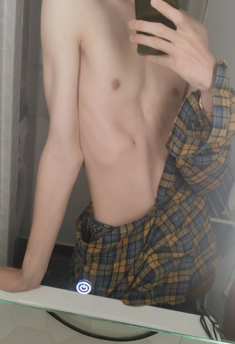 Toythetwink's tweet photo. I'm gonna take a shower... Wanna come? https://t.co/W8yijLBUbN
