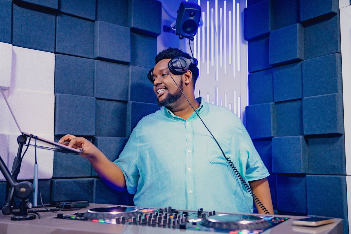 RoyalFMRwanda's tweet photo. A special thank you to @djcad_1  for joining Royal FM’s #FridayPregame from 4–6 PM for an exciting music-mixing session. 

DJ CAD brought his signature sound to the #UltimateWeekend lineup, blending tracks and keeping the energy high throughout the show. 

His performance delivered a dynamic mix of sounds, creating the perfect atmosphere for listeners gearing up for the weekend. The session showcased his creativity, mixing skills and ability to keep the audience entertained through music.

#RoyalFM