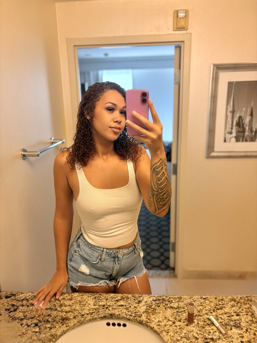 therealkaylanix's tweet photo. Inland Empire 📍 https://t.co/S5fgFgvCpw