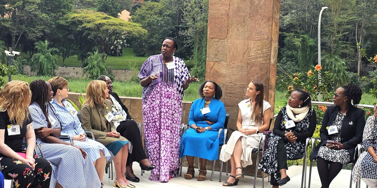 BiovIntCIAT_eng's tweet photo. 🌱🌾 What happens when indigenous seeds are placed in the hands of women leaders?
In Kenya, the Kabudi Agoro Community Seedbank is turning seed conservation into food security, climate resilience, and new livelihood opportunities. 🤝
🔗 Discover more: https://t.co/5HDn8jYBsd https://t.co/n3p0G1uPU1