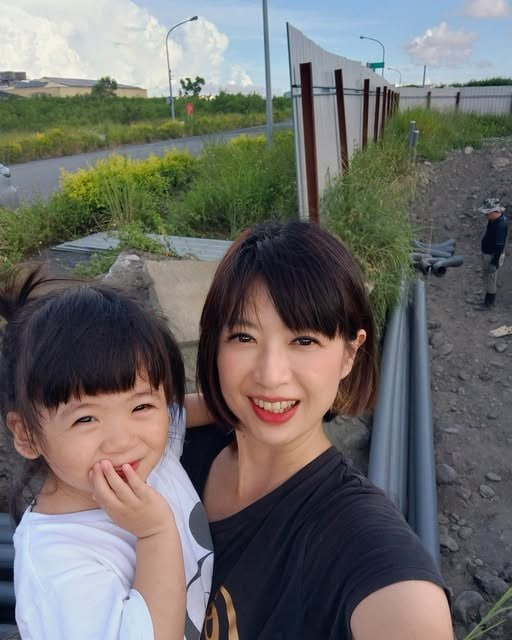 RodrigoLethiele's tweet photo. 這時間應該沒人會想看我這個醜女吧 https://t.co/5Eq6drgaXz