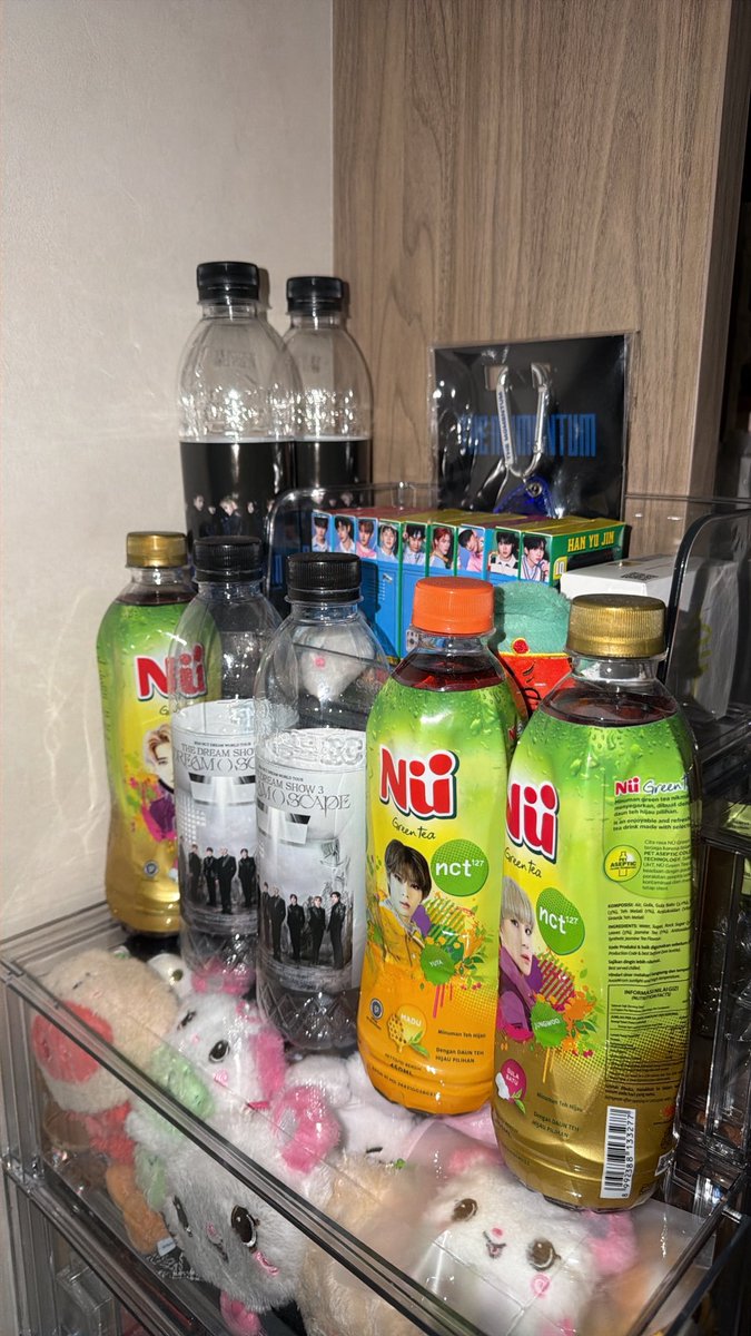 RaionandYuu's tweet photo. Botol2 plastik neo, nu greentea masi segel dari 2020 😎🤟🏻 https://t.co/aewq2ljdJq