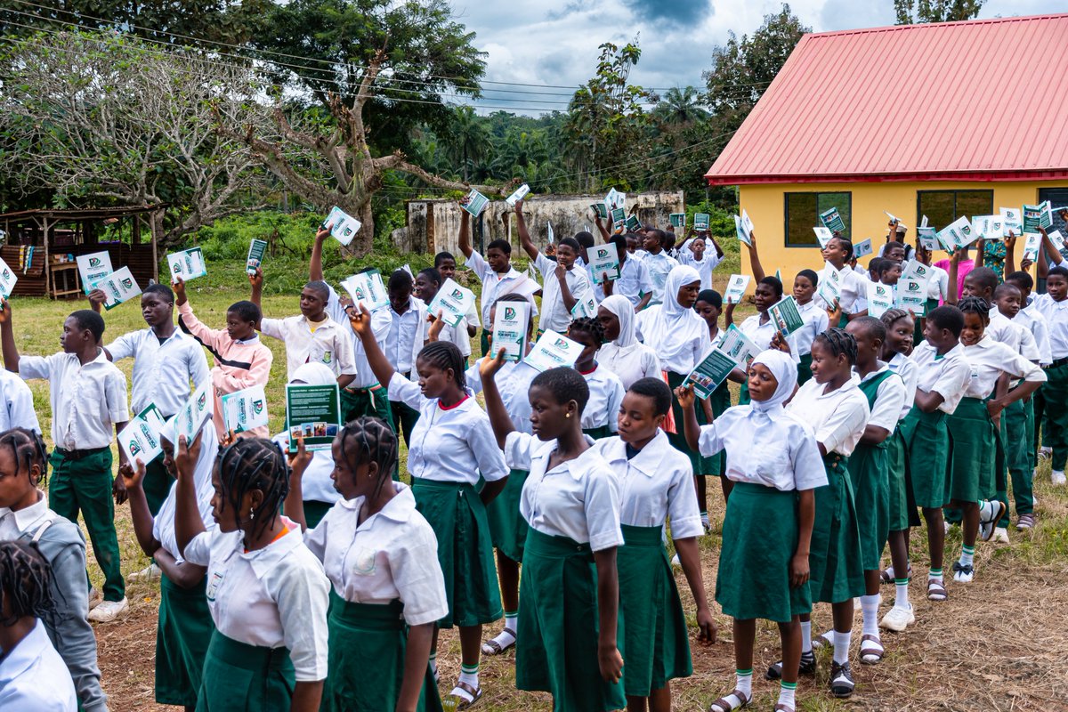 OloyeGbenga_'s tweet photo. “To invest in a young person is to invest in humanity.”
For POYSN, every engagement is an opportunity to invest in people, nurture potential and build stronger communities. It’s not about how long, but the commitment to meaningful impact where it matters most.
#POYSN https://t.co/3tSeyczzer