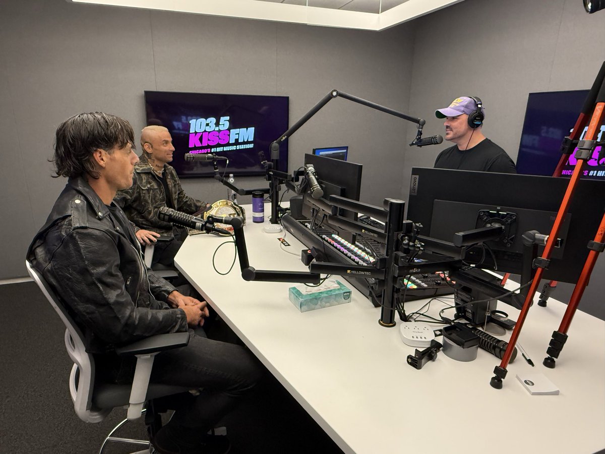 AEWpress's tweet photo. Ahead of their tag team match against @Jet2Flyy &amp; @kylefletcherpro, @DarbyAllin &amp; @Stevenborden were talking #AEWAllOut coming to the @NOW_Arena with @WGNRadio, @Rock955CHI, @1035KISSFM, @Q101Chicago, and @fox32news. Catch all the action TOMORROW NIGHT live on PPV. https://t.co/Z1gggdjtjC