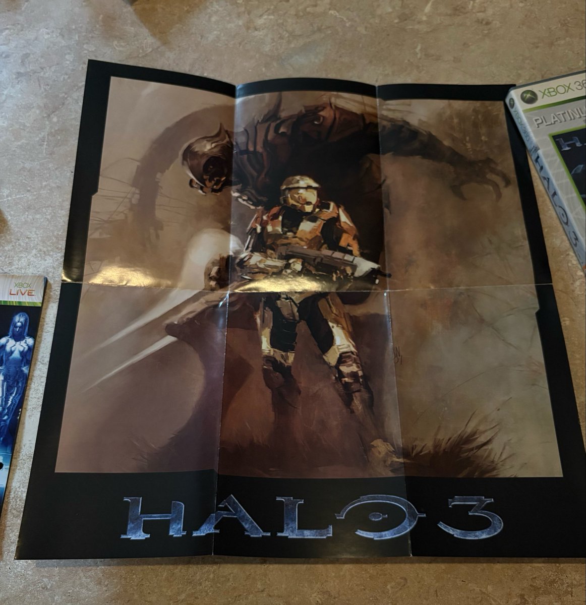 MrRaiiin's tweet photo. in honor of Halo 3’s birthday i figured i’d show off my Japanese copy of the game, which i coincidentally received today https://t.co/wBofXr5ZHd