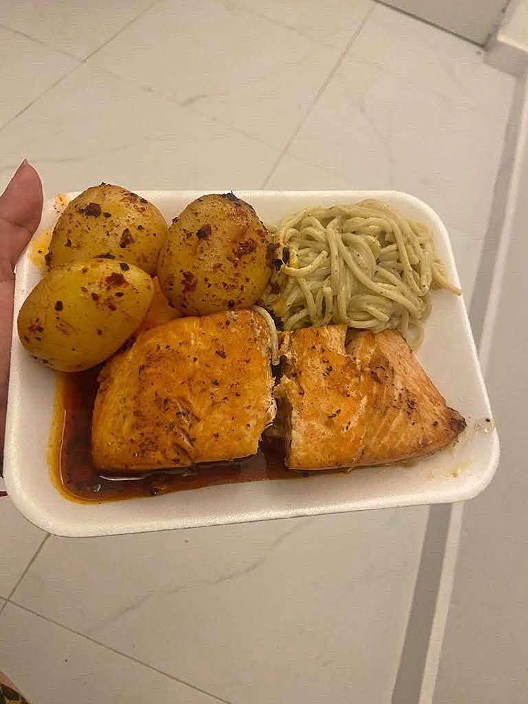 AmoryHate8's tweet photo. Tengo una habilidad muy increíble para saber posicionarme y llegar rápidamente a los Tops al igual que gastronómicamente. Me gusta mucho cocinar 🔥✨ https://t.co/E7ZLjHGBh5
