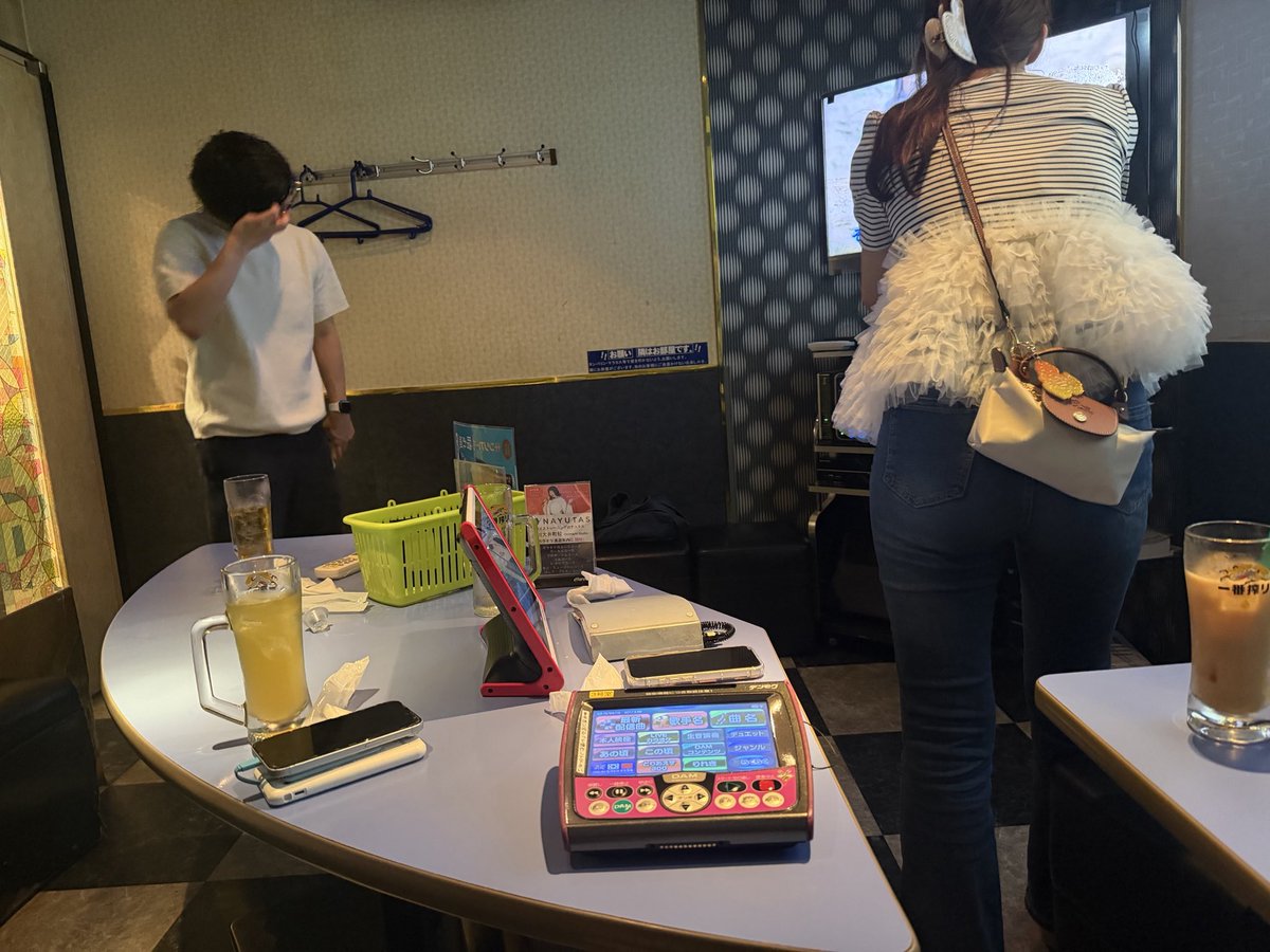 girasudayo's tweet photo. 終電なくて大井町カラオケ誰だよこの人たちｗｗｗｗｗｗｗｗｗｗｗｗｗｗｗｗ https://t.co/ojF0rXs1Or