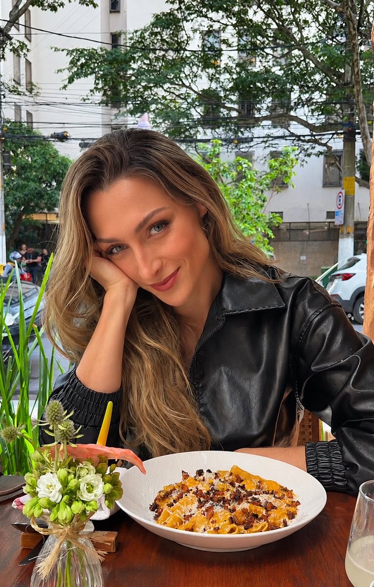natsc_x's tweet photo. Essa é a sua visão de estar em um date com Sofia Starling https://t.co/JXod0dgr3M