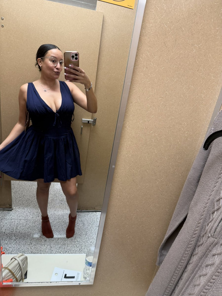 MiminVegas's tweet photo. Which dress that I bought from Ross is your favorite? Tell me in the comments! 

Blue, purple or red? 🤔 https://t.co/bttFTaMyl6