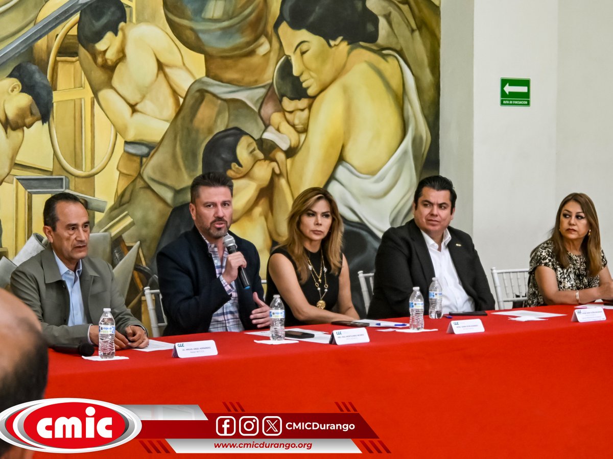 cmicdurango's tweet photo. 🤝 Juntos impulsamos el desarrollo del sector productivo. Participamos en la Sesión Ordinaria del CCE Durango, encabezada por Raúl Montelongo, reafirmando nuestro compromiso con la colaboración y el crecimiento de la industria de la construcción. 🏛️🏗️ #CCEDurango #CMIC #Durango https://t.co/gVbpZ89BLB