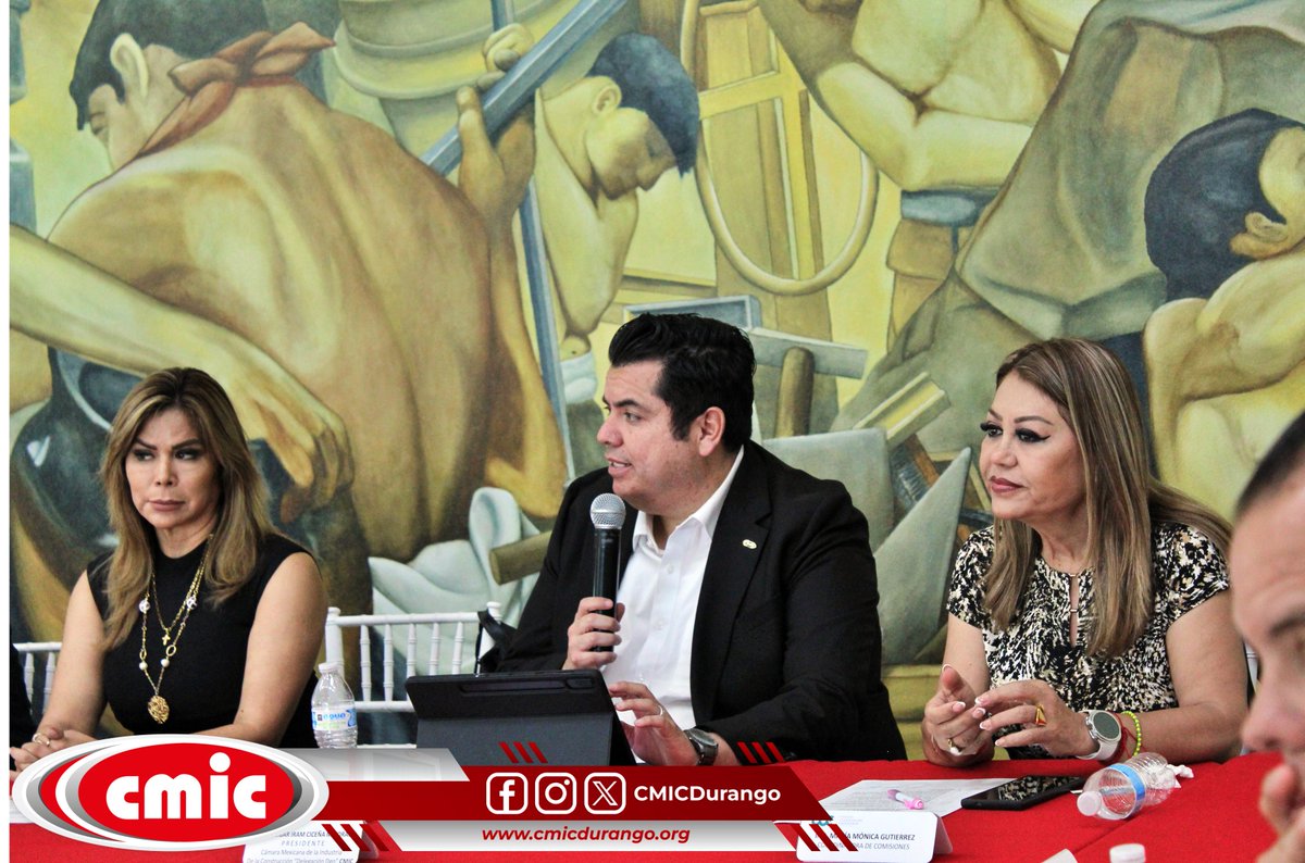 cmicdurango's tweet photo. 🤝 Juntos impulsamos el desarrollo del sector productivo. Participamos en la Sesión Ordinaria del CCE Durango, encabezada por Raúl Montelongo, reafirmando nuestro compromiso con la colaboración y el crecimiento de la industria de la construcción. 🏛️🏗️ #CCEDurango #CMIC #Durango https://t.co/gVbpZ89BLB
