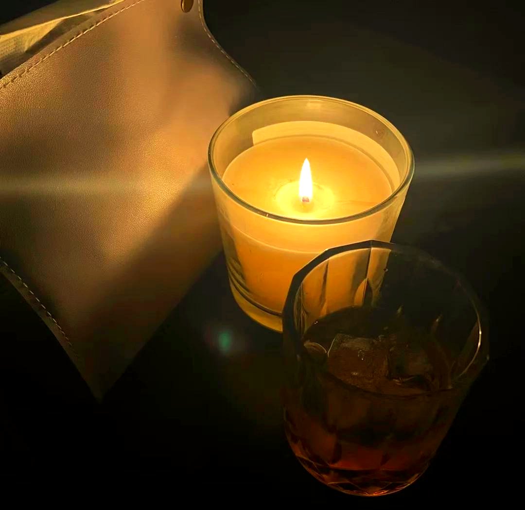 aislz654745's tweet photo. [Lucky wife's dumb clink of an empty cup amid the quiet night]， https://t.co/xQgHQPZS95