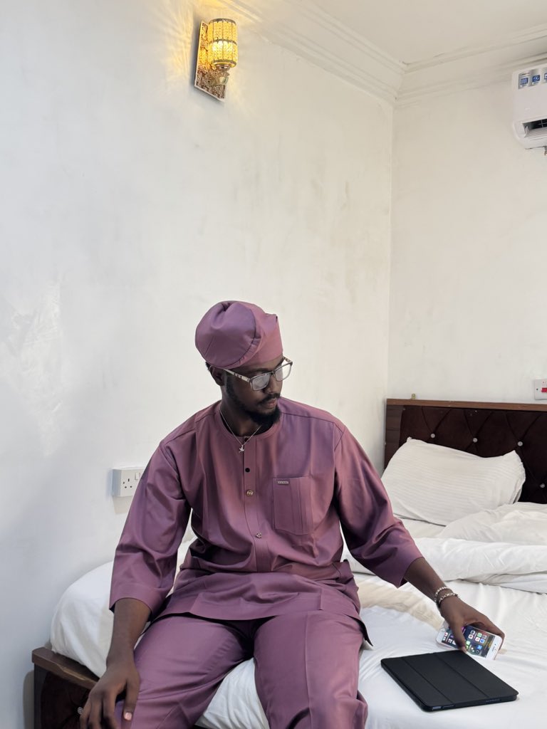 AgbaChadox's tweet photo. Give me a Yoruba Name. 

Outfit from @ViceVictor10240 https://t.co/Iv7UEPziC7