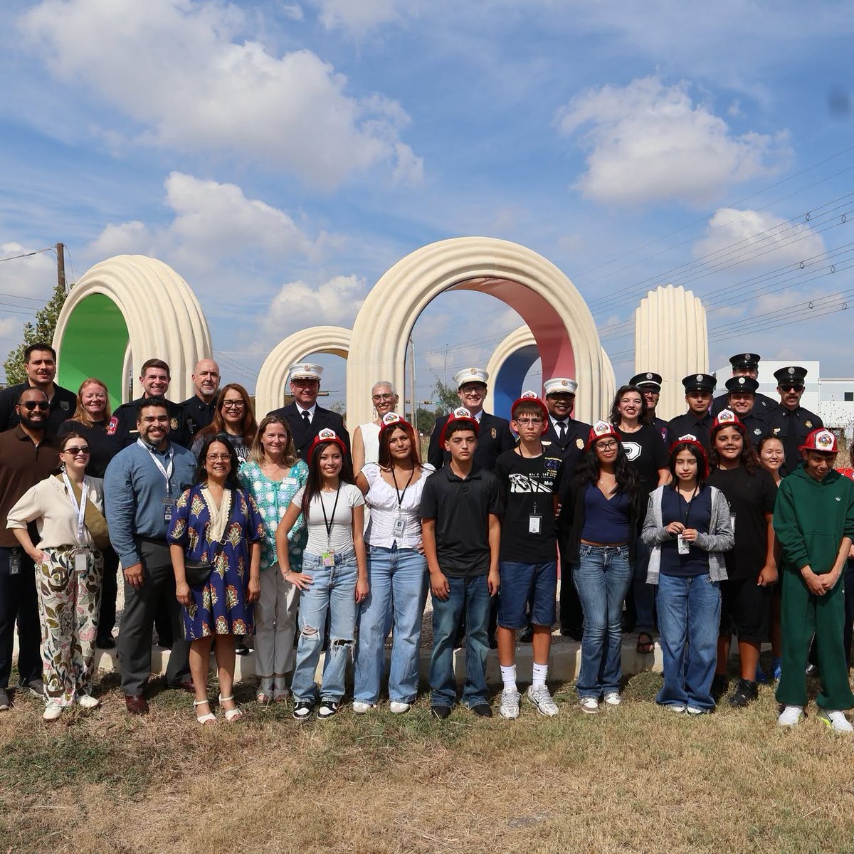 DelValleISD's tweet photo. 🎉Big news for the Popham community!🚒
In October 2022, Artist Augustina Rodriguez worked with our 3rd and 4th graders to design community-inspired sculptures representing our local Fire Dept. &amp; EMS.
Today: that vision is built and standing right across the street from Popham!🐼 https://t.co/E6FzylsW6z