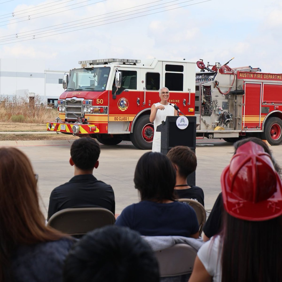 DelValleISD's tweet photo. 🎉Big news for the Popham community!🚒
In October 2022, Artist Augustina Rodriguez worked with our 3rd and 4th graders to design community-inspired sculptures representing our local Fire Dept. &amp; EMS.
Today: that vision is built and standing right across the street from Popham!🐼 https://t.co/E6FzylsW6z