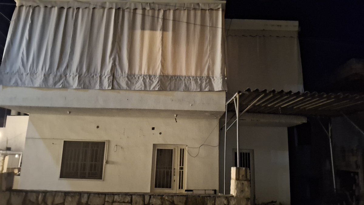 2FacedGames's tweet photo. Did you know that I used to walk alone at night to capture the atmosphere i want in my horror game?

Game: One Last Cone🍧
Steam page coming soon👀

#indiegaming #HorrorGames #HorrorStories https://t.co/AbDvh9dnCo
