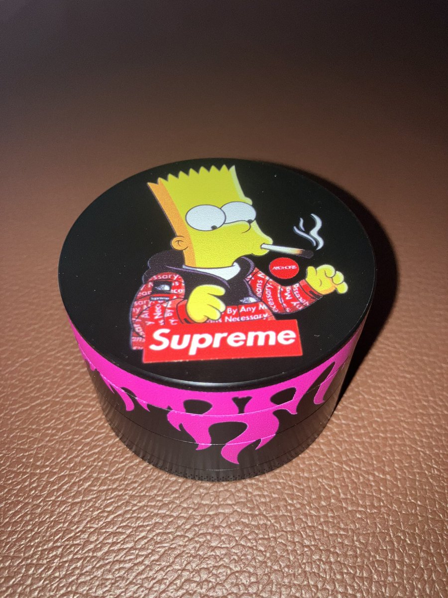 mhalokhid's tweet photo. 63mm 3 layers weed/tobacco grinders 
150ghc
Contact 0546411668
Nationwide delivery https://t.co/IPV5CJmd9t