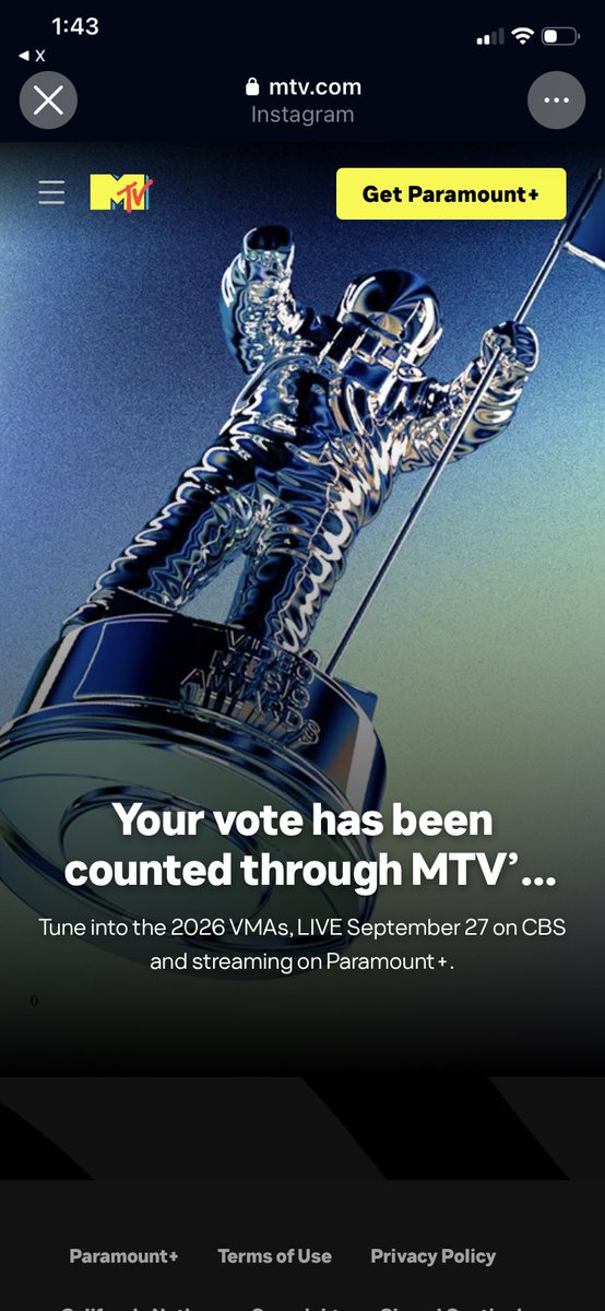 saskatchswiftie's tweet photo. @cryeyesviolet_ @SwiftiesHQs #vma https://t.co/s5tkXHBAdQ