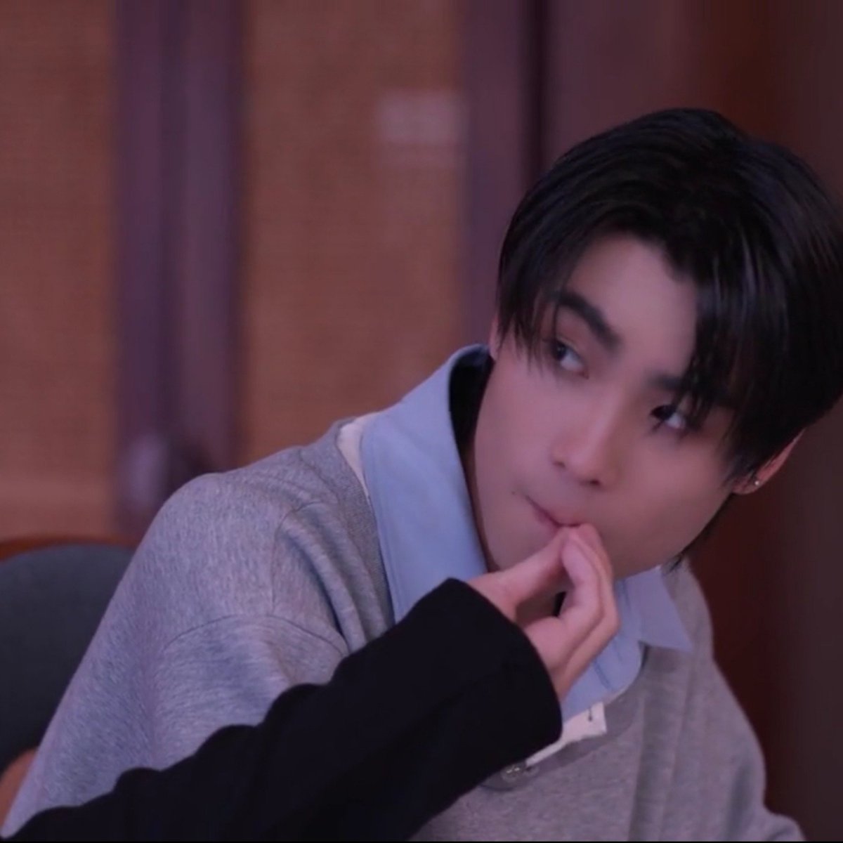 teeteeporuwu's tweet photo. Caigo d1

THE CROW CLUB EP2
#อีกาสมาคมEP2 https://t.co/aCgJTMODkj