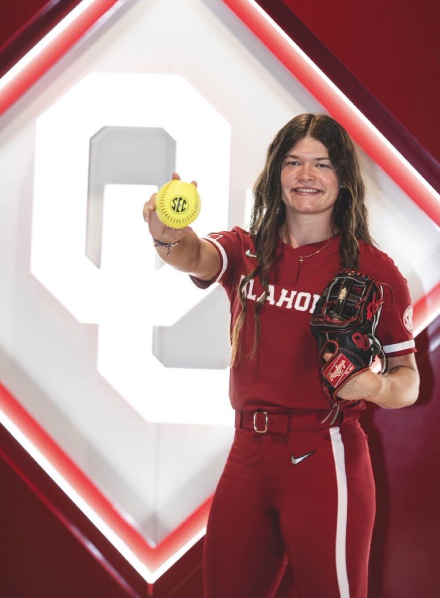 D1Softball's tweet photo. Oklahoma added three 2028 commitments over the past week, bringing its class to five.

Gia Ryan, Kate McCartney, and Grace Tonga are the Sooners’ latest commits.

Read more on each:
Ryan: https://t.co/J8pWJewAAn
McCartney: https://t.co/fdppl2uqA5
Tonga: https://t.co/UuzC6BTojR https://t.co/XGBclgGZ4W